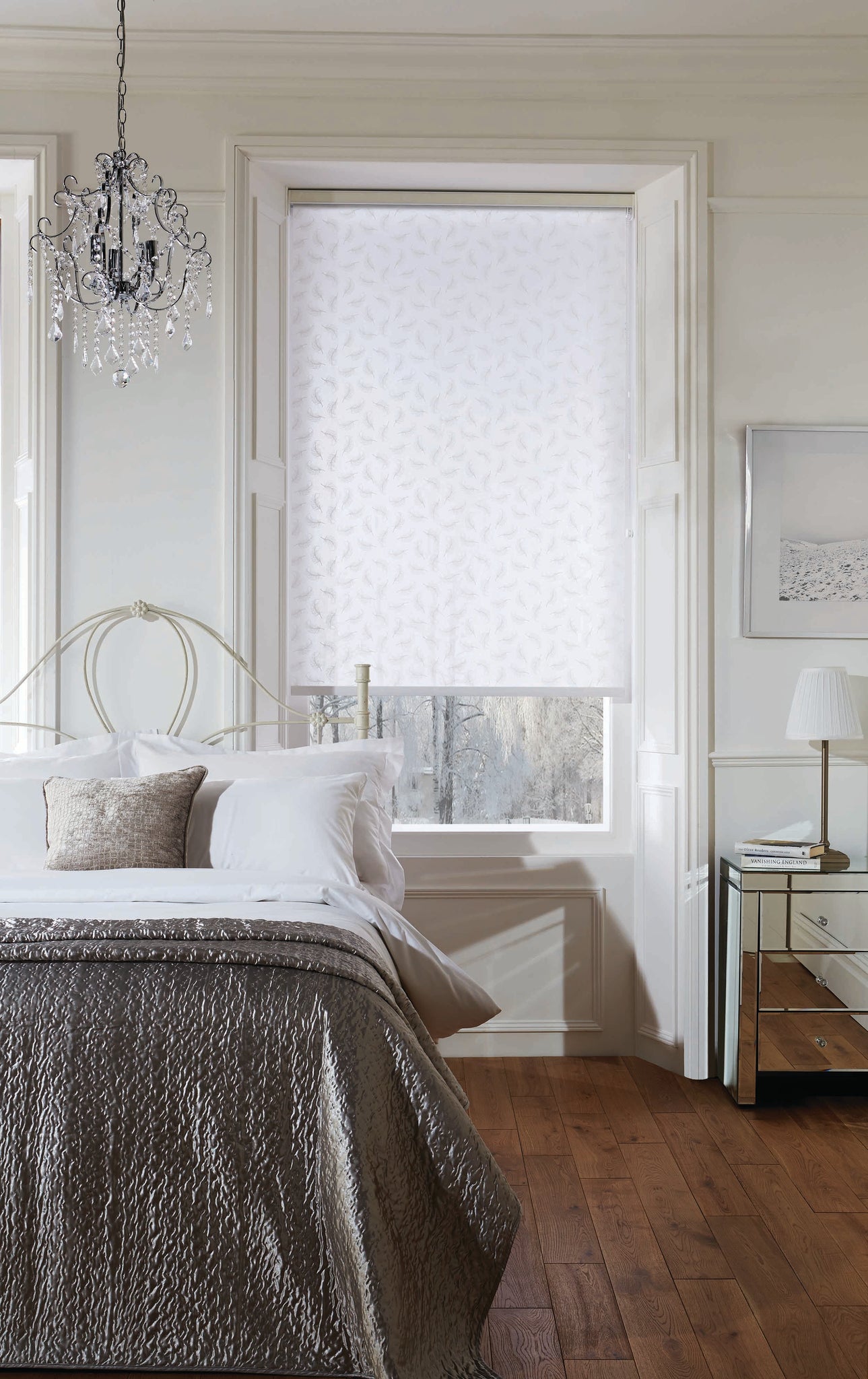 Load image into Gallery viewer, Roller Shades- 32x36 Inch
