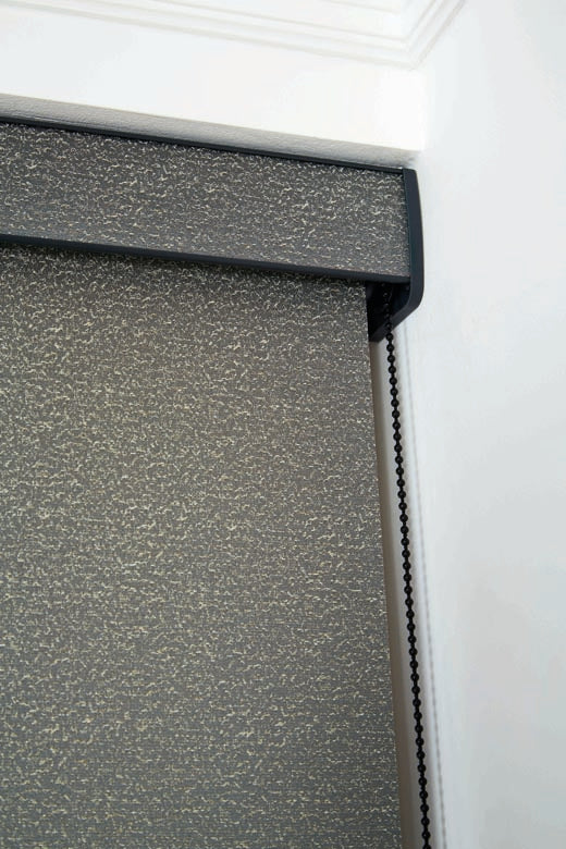 Load image into Gallery viewer, Roller Shades- 32x36 Inch
