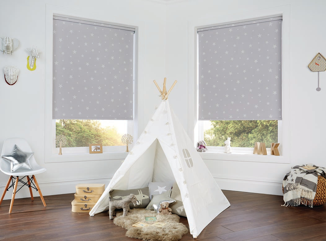 Load image into Gallery viewer, Roller Shades- 32x36 Inch
