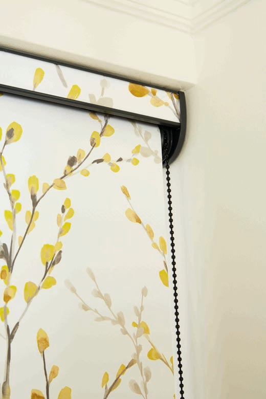 Load image into Gallery viewer, Roller Shades- 32x36 Inch
