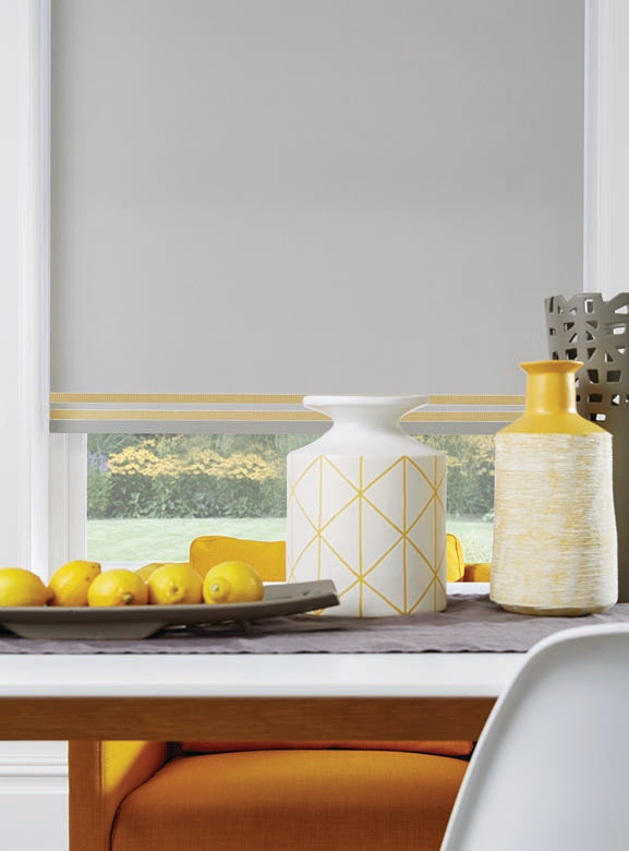 Load image into Gallery viewer, Roller Shades Black out
