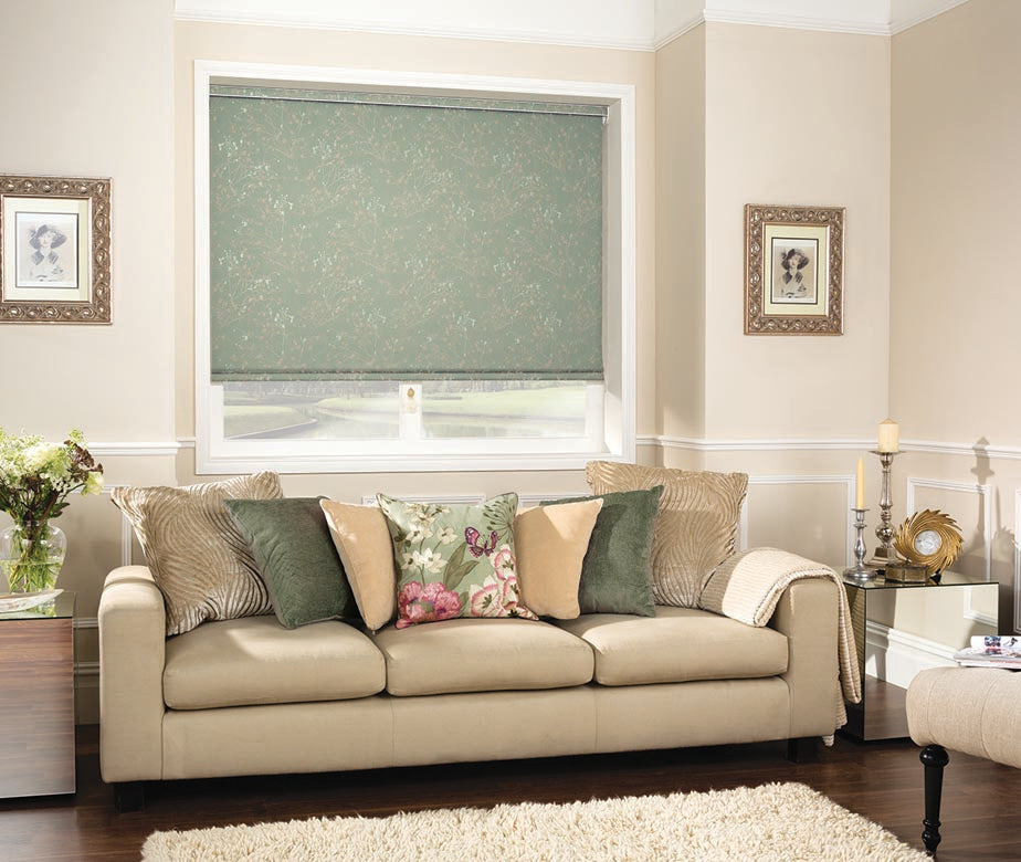 Load image into Gallery viewer, Roller Shades Black out
