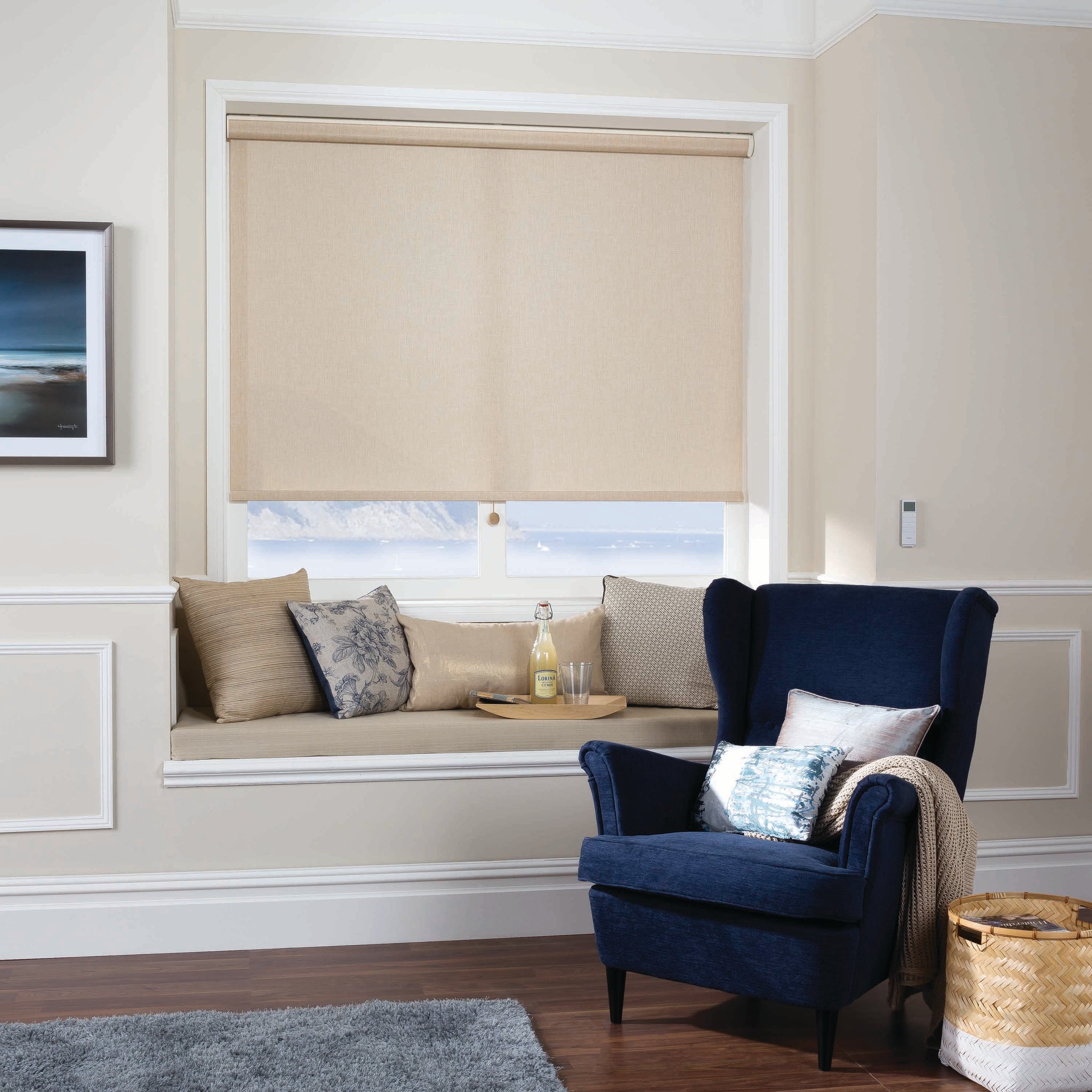 Load image into Gallery viewer, Roller shades black out
