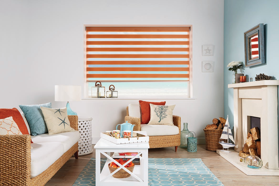 Load image into Gallery viewer, St Tropez Light Filtering
